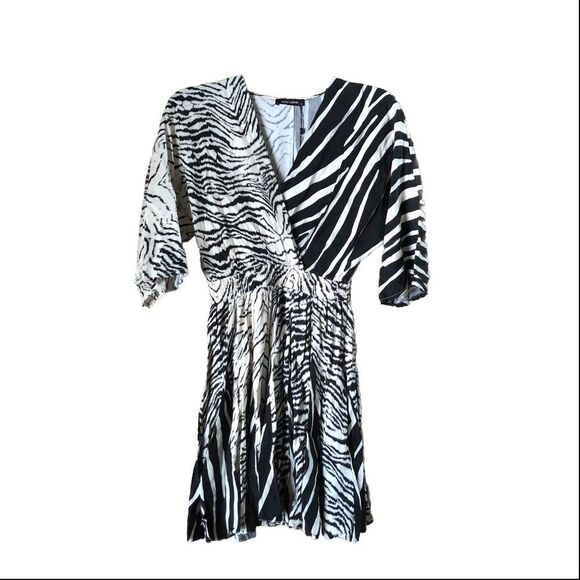 NWOT NOCTURNE Mob Wife Zebra Print Varyant Mini Dress Size 36 - Picture 1 of 16